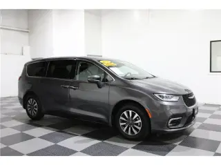 2022 Chrysler Pacifica