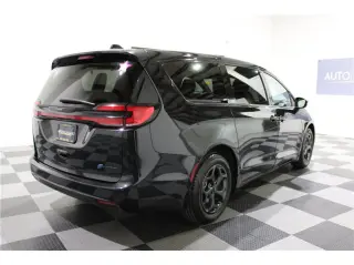 2022 Chrysler Pacifica