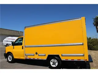 2021 GMC Savana Commercial Cutaway