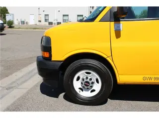 2021 GMC Savana Commercial Cutaway
