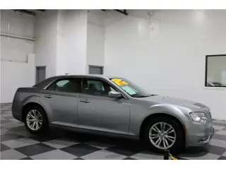 2018 Chrysler 300