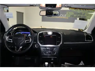 2018 Chrysler 300
