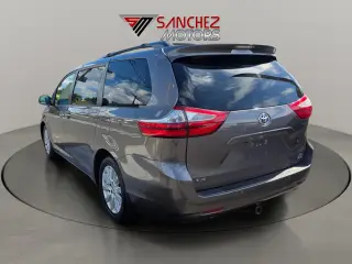 2015 Toyota Sienna