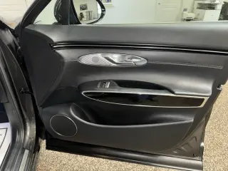 2025 Genesis GV70