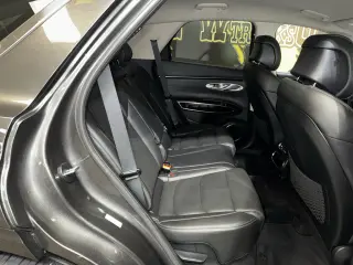 2025 Genesis GV70