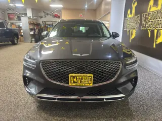 2025 Genesis GV70