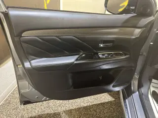 2022 Mitsubishi Outlander PHEV