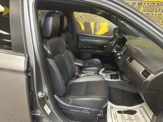 2022 Mitsubishi Outlander PHEV