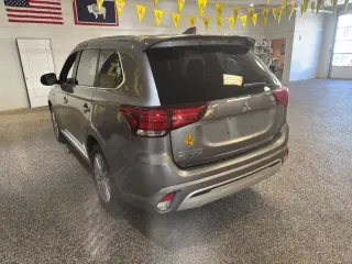 2022 Mitsubishi Outlander PHEV