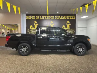 2021 Nissan Titan