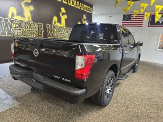 2021 Nissan Titan