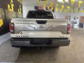 2021 Nissan Titan