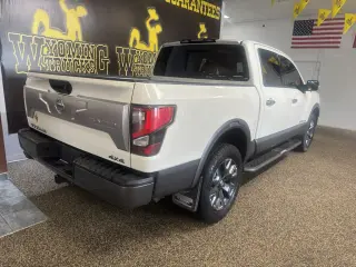 2021 Nissan Titan