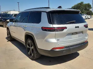 Jeep Grand Cherokee L 2021 4x2 Laredo 4 puertas SUV