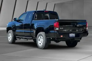 Toyota Tacoma 2023 4x4 TRD Off-Road 4dr Access Cab 6.1 ft LB