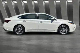 Toyota Avalon 2018 Limited 4dr Sedan