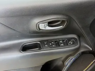 Jeep Renegade 2018 4x4 Latitude 4dr SUV