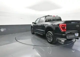 Ford F-150 2023 4x4 XLT 4dr SuperCrew 5.5 ft. SB