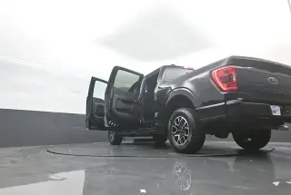 Ford F-150 2023 4x4 XLT 4dr SuperCrew 5.5 ft. SB