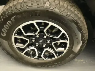 Ford F-150 2023 4x4 XLT 4dr SuperCrew 5.5 ft. SB
