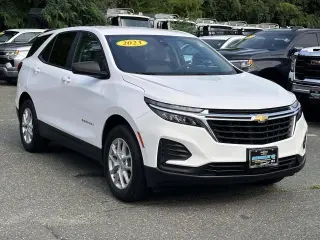 Chevrolet Equinox 2023 4x4 LS 4dr SUV w/1LS