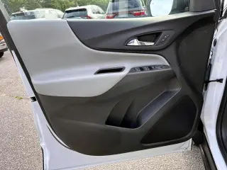 Chevrolet Equinox 2023 4x4 LS 4dr SUV w/1LS