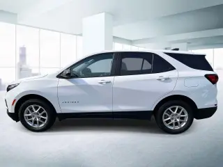 Chevrolet Equinox 2023 4x4 LS 4dr SUV w/1LS