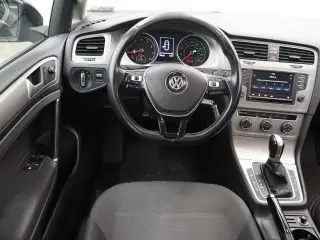 Volkswagen Golf 2016 TSI S 4dr Hatchback 6A
