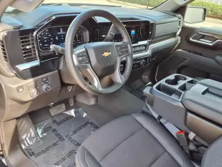 Chevrolet Silverado 1500 2026 4x2 LT 4 puertas Cabina Crew 6.6 pies. SB