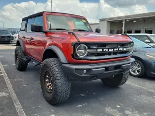 Ford Bronco 2023 4x4 Big Bend 4 puertas SUV