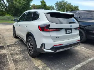 Vehículo de Actividad Deportiva BMW X1 2025 AWD xDrive28i 4 puertas