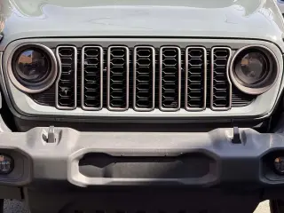 Jeep Wrangler 2024 4x4 Sport 4dr SUV