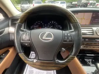 Lexus LS 460 2015 4dr Sedan