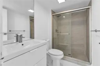 Propiedad en alquiler con 2 dormitorios y 2 baños en Sunny Isles Beach