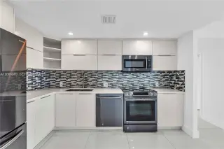 Propiedad en alquiler con 2 dormitorios y 2 baños en Sunny Isles Beach