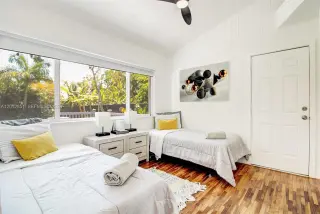 Propiedad en alquiler con 3 dormitorios y 2 baños en Miami.