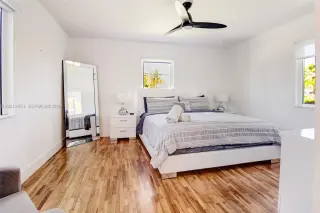 Propiedad en alquiler con 3 dormitorios y 2 baños en Miami.