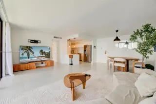 Propiedad en alquiler con 2 dormitorios y 2 baños en Sunny Isles Beach