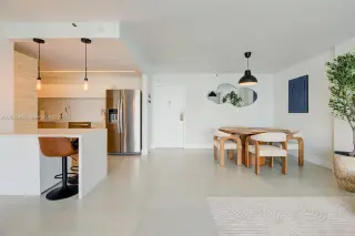 Propiedad en alquiler con 2 dormitorios y 2 baños en Sunny Isles Beach