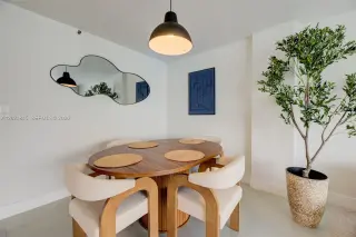 Propiedad en alquiler con 2 dormitorios y 2 baños en Sunny Isles Beach