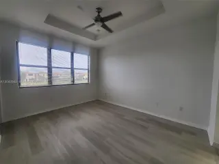 Propiedad en alquiler con 4 dormitorios y 2.5 baños en Miami.