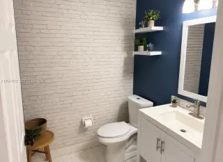 Propiedad en alquiler con 3 dormitorios y 2.5 baños en Miami