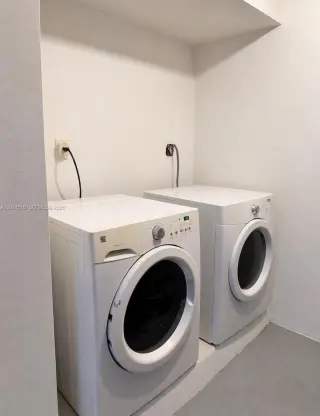 Propiedad en alquiler con 3 dormitorios y 2.5 baños en Miami