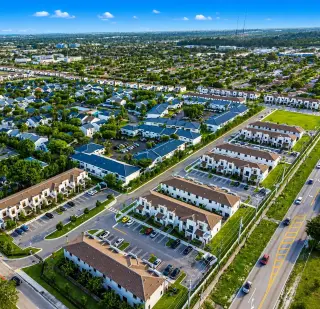 Propiedad en alquiler con 4 dormitorios y 3.5 baños en Miami.