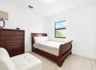 Propiedad en alquiler con 4 dormitorios y 3.5 baños en Miami.