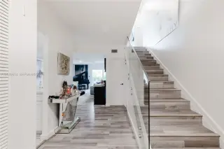 Propiedad en alquiler con 2 dormitorios y 2.5 baños en North Miami Beach