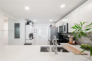 Propiedad en alquiler con 2 dormitorios y 2.5 baños en North Miami Beach