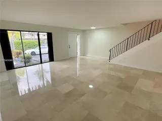 Propiedad en alquiler con 3 habitaciones y 2 baños en North Miami Beach