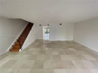 Propiedad en alquiler con 3 habitaciones y 2 baños en North Miami Beach