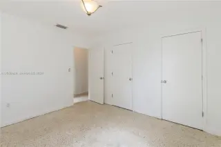 Propiedad en alquiler con 3 dormitorios y 2 baños en Miami